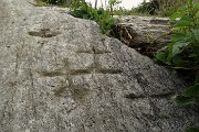 100 Famose antiche croci scolpite su pietra alla Casera Azzaredo